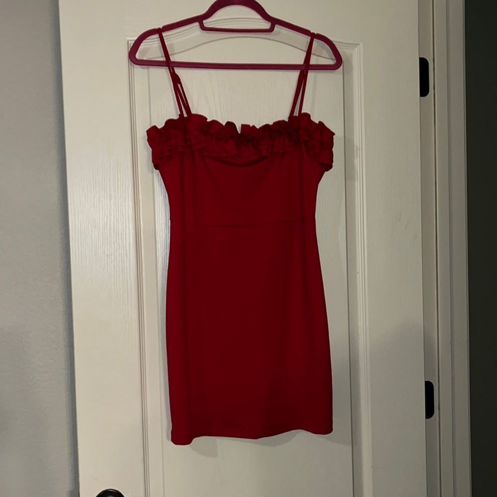 Cute little zip up red dress with ruffle top